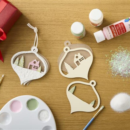 Special Event - Saturday Ornament Painting